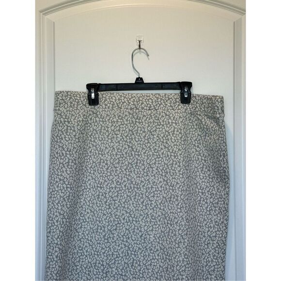 NWT Loft Gray Leopard Print Skirt Size XL - Picture 2 of 6